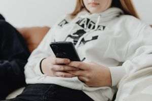 France bans access to social networks for children under 15